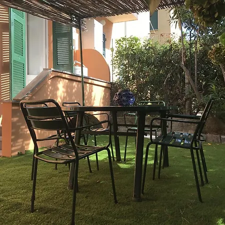 Levantomare بيت ضيافة ليفانتو