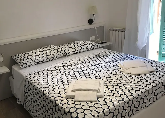 بيت ضيافة Levantomare